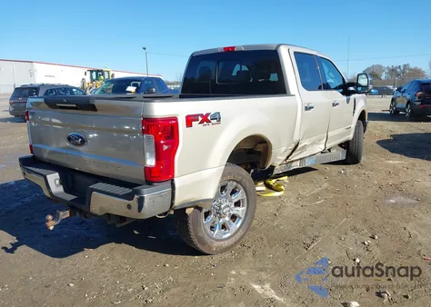 2017 Ford F-250 Lariat z USA, uszkodzony, nr VIN 1FT7W2BT1HEC18253